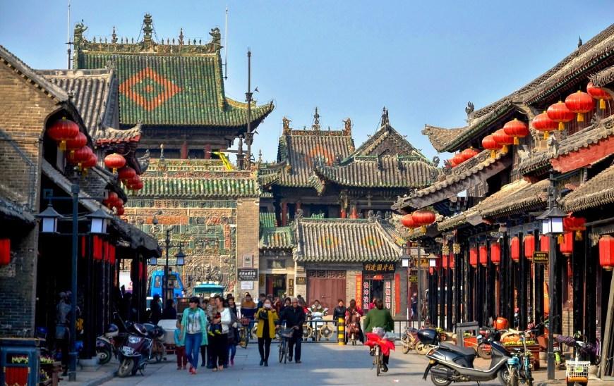 山东现滚轴云似金箍棒横跨海面,这一奇观是怎么形成的?蜗牛问答,专业解答您的疑问